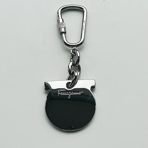 Salvatore Ferragamo Mens Gancini Silver Keychain - Picture 1 of 5